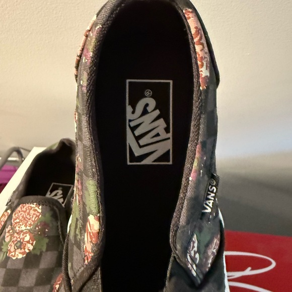 Vans Black Floral Checkered Slip-On Shoes - Picture 3 of 4